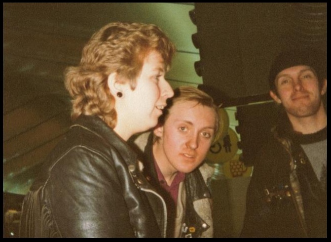 640x464 pixels (93K)